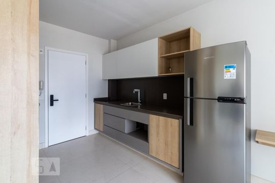 Cozinha de kitnet/studio para alugar com 1 quarto, 39m² em Vila Nova Conceição, São Paulo