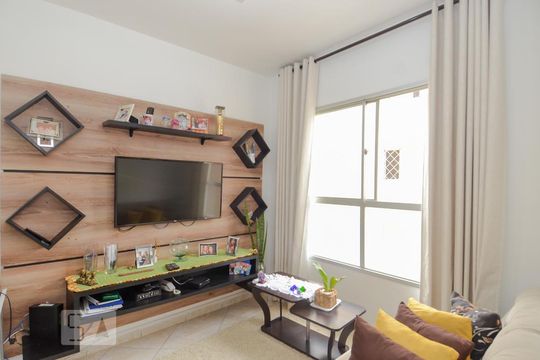 Sala de Estar de apartamento à venda com 2 quartos, 60m² em Jardim Paraventi, Guarulhos