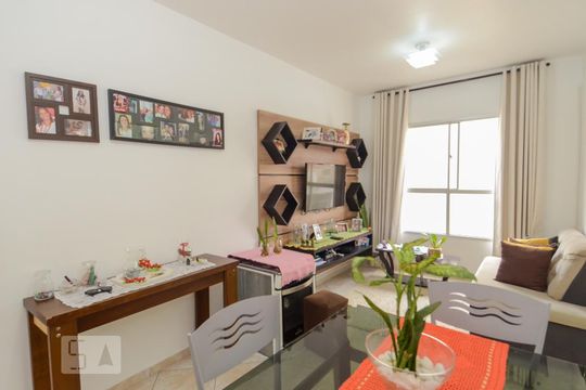 Sala de apartamento à venda com 2 quartos, 60m² em Jardim Paraventi, Guarulhos
