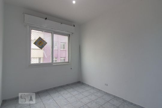 Quarto de kitnet/studio à venda com 1 quarto, 45m² em Santa Efigênia, São Paulo