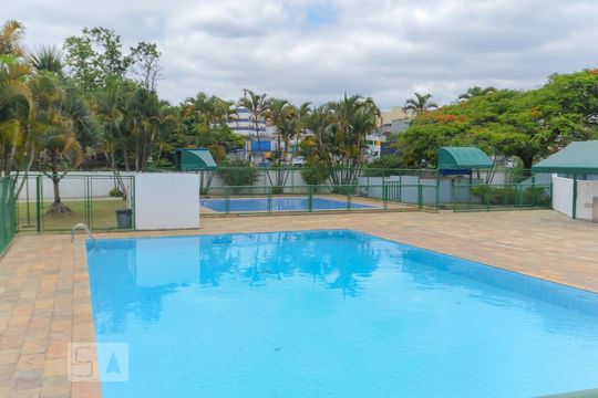 Área comum - Piscina de casa de condomínio à venda com 3 quartos, 180m² em Jardim Cocaia, Guarulhos