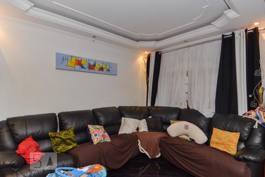 Sala de Estar de casa de condomínio à venda com 3 quartos, 180m² em Jardim Cocaia, Guarulhos