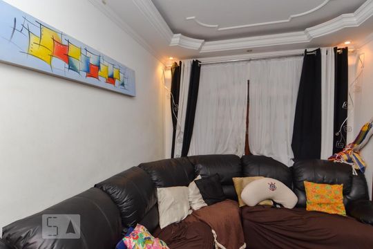 Sala de Estar de casa de condomínio à venda com 3 quartos, 180m² em Jardim Cocaia, Guarulhos