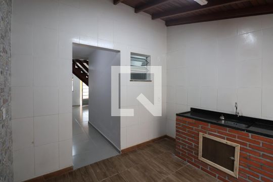 Cozinha de casa de condomínio para alugar com 2 quartos, 70m² em Rio Branco, Canoas