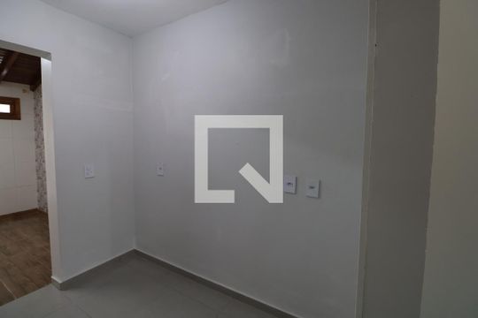 Sala de casa de condomínio para alugar com 2 quartos, 70m² em Rio Branco, Canoas