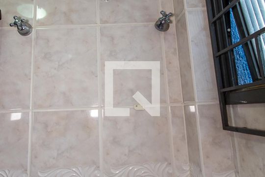 Detalhe do banheiro de apartamento para alugar com 4 quartos, 210m² em Água Verde, Curitiba