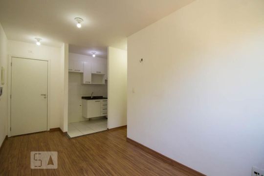 Sala de apartamento para alugar com 1 quarto, 32m² em Liberdade, São Paulo