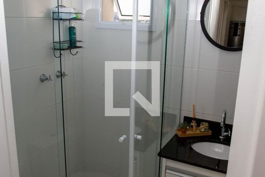 Banheiro da Suíte de apartamento à venda com 2 quartos, 56m² em Centro, Diadema