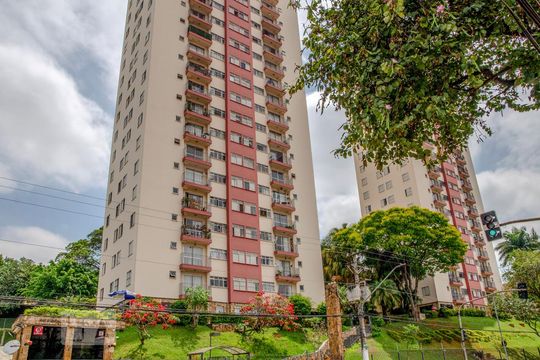 Fachada de apartamento para alugar com 2 quartos, 67m² em Vila Amélia, São Paulo