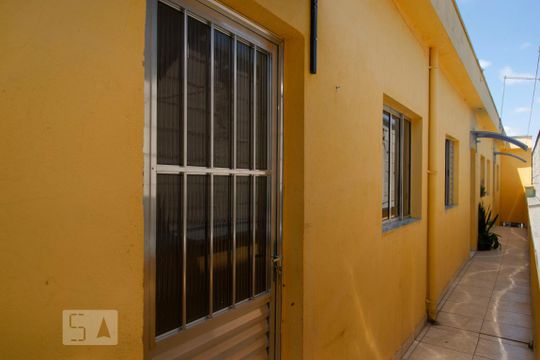Entrada de casa de condomínio para alugar com 1 quarto, 30m² em Vila Tolstoi, São Paulo