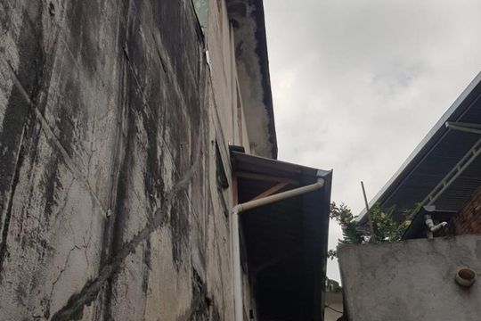 Fachada de casa à venda com 3 quartos, 147m² em Vila Nova Galvão, São Paulo