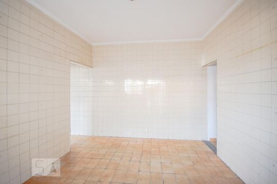 Cozinha de casa à venda com 3 quartos, 147m² em Vila Nova Galvão, São Paulo