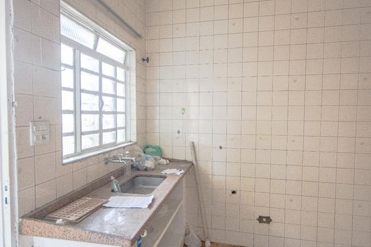 Cozinha de casa à venda com 3 quartos, 147m² em Vila Nova Galvão, São Paulo