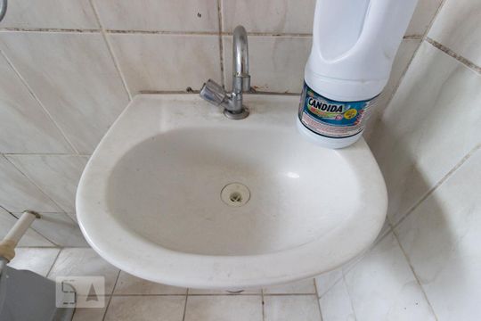 Banheiro de casa à venda com 1 quarto, 40m² em Vila Nova Galvão, São Paulo