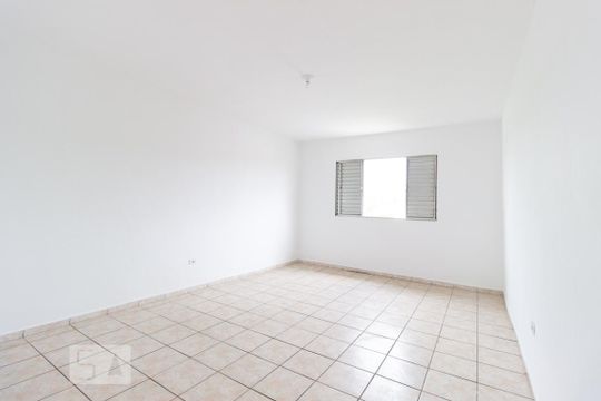 Quarto de casa à venda com 1 quarto, 40m² em Vila Nova Galvão, São Paulo