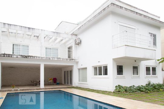 Fachada de casa à venda com 4 quartos, 500m² em Vargem Grande, Rio de Janeiro