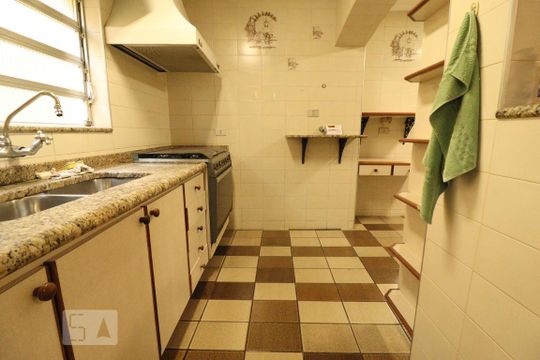 Cozinha de casa para alugar com 4 quartos, 300m² em Jardim da Gloria, São Paulo
