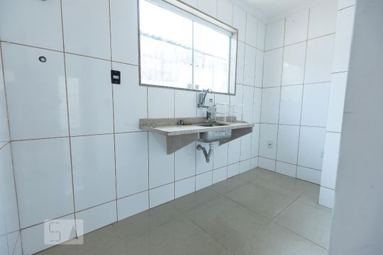 Cozinha de apartamento para alugar com 2 quartos, 47m² em Jardim Sulacap, Rio de Janeiro