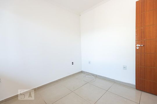 Quarto 1 de apartamento para alugar com 2 quartos, 47m² em Jardim Sulacap, Rio de Janeiro
