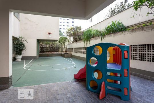 Playground de apartamento para alugar com 3 quartos, 93m² em Indianópolis, São Paulo