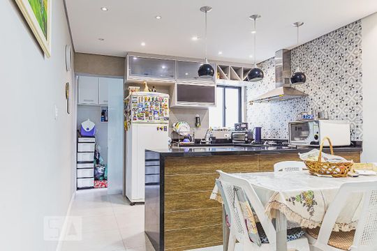 Cozinha de apartamento para alugar com 2 quartos, 75m² em Santa Maria, São Caetano do Sul