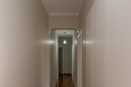 Corredor  de apartamento à venda com 4 quartos, 160m² em Brooklin, São Paulo