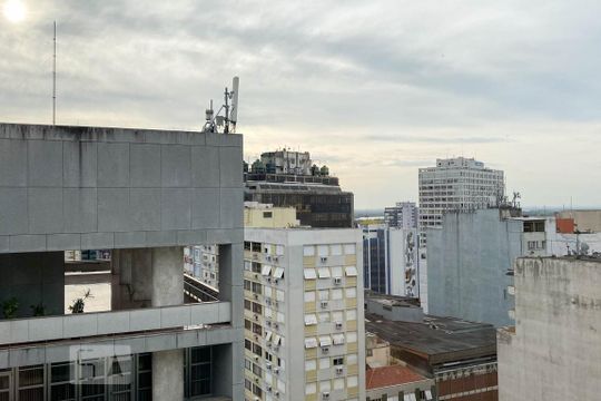 Sala - Vista de apartamento para alugar com 3 quartos, 163m² em Centro Histórico, Porto Alegre