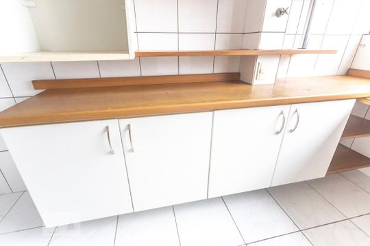 Armário de apartamento à venda com 2 quartos, 56m² em Jardim Prudência, São Paulo
