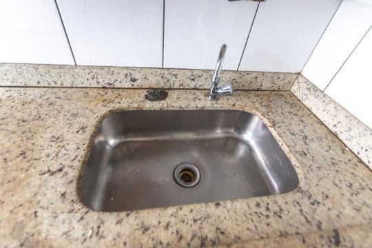 Pia de apartamento à venda com 2 quartos, 56m² em Jardim Prudência, São Paulo