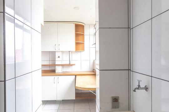 Área de serviço de apartamento à venda com 2 quartos, 56m² em Jardim Prudência, São Paulo