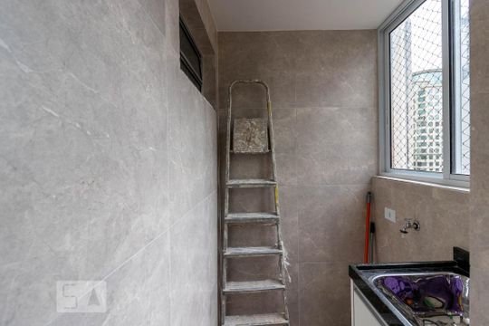 Área de serviço de apartamento para alugar com 3 quartos, 70m² em Itaim Bibi, São Paulo