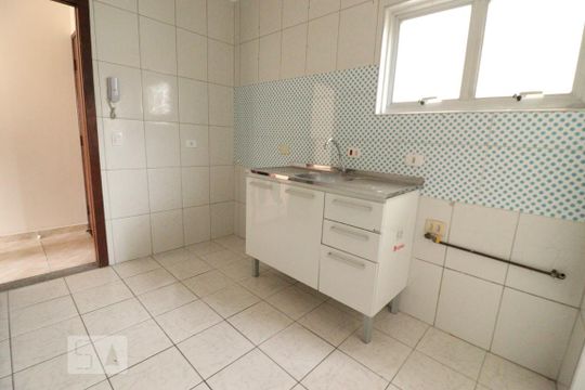 Cozinha de apartamento para alugar com 2 quartos, 65m² em Cambuci, São Paulo