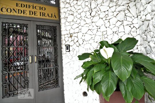Fachada de apartamento para alugar com 2 quartos, 65m² em Cambuci, São Paulo