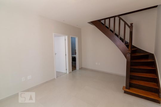 Casa à venda com 3 quartos, 200m² em Vila Isabel, Rio de Janeiro