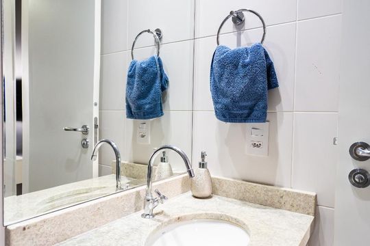 Banheiro da Suíte de apartamento para alugar com 2 quartos, 60m² em Centro, Osasco