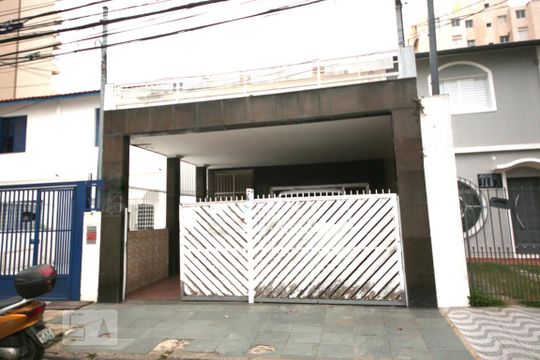 Fachada de casa para alugar com 3 quartos, 240m² em Cidade Monções, São Paulo