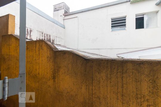 Vista quarto 2 de casa para alugar com 3 quartos, 240m² em Jardim Flor da Montanha, Guarulhos