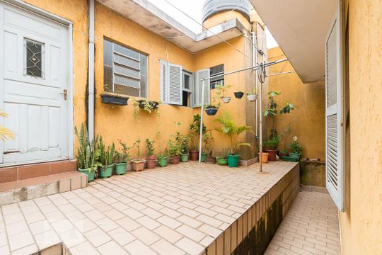 Quintal - fundos de casa para alugar com 3 quartos, 240m² em Jardim Flor da Montanha, Guarulhos