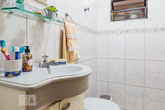 Lavabo de casa à venda com 3 quartos, 200m² em Olímpico, São Caetano do Sul
