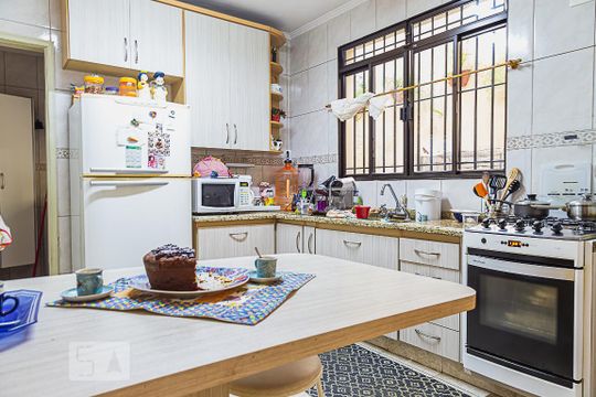 Cozinha de casa à venda com 3 quartos, 200m² em Olímpico, São Caetano do Sul