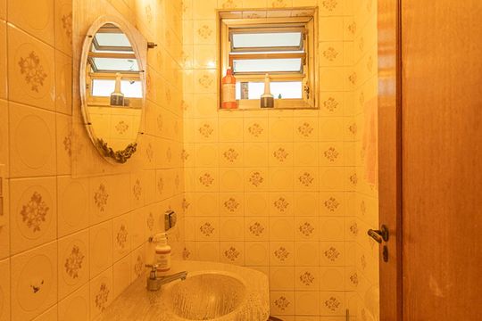 Lavabo de casa à venda com 3 quartos, 450m² em Alto da Lapa, São Paulo