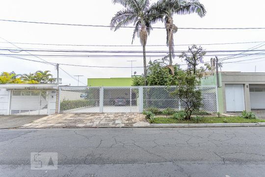Fachada de casa à venda com 3 quartos, 450m² em Alto da Lapa, São Paulo