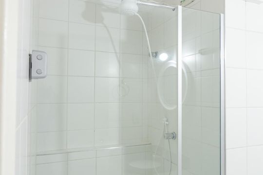 Banheiro Social de kitnet/studio à venda com 1 quarto, 40m² em Jabaquara, São Paulo