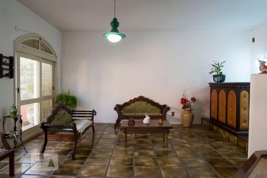 Sala de casa para alugar com 4 quartos, 243m² em Tristeza, Porto Alegre