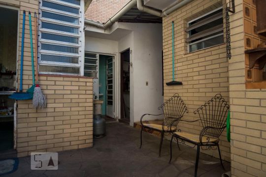 Área de Serviço de casa para alugar com 4 quartos, 243m² em Tristeza, Porto Alegre