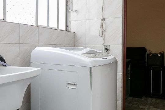 Área de Serviço de apartamento à venda com 3 quartos, 107m² em Cerqueira César, São Paulo