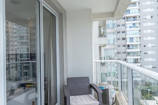 Varanda Sala de apartamento à venda com 1 quarto, 55m² em Vila Anastácio, São Paulo