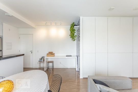 Sala de apartamento à venda com 1 quarto, 55m² em Vila Anastácio, São Paulo