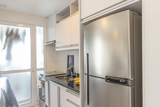 Cozinha de apartamento à venda com 1 quarto, 55m² em Vila Anastácio, São Paulo