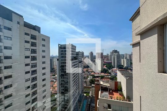 Vista de apartamento à venda com 2 quartos, 96m² em Santo Amaro, São Paulo